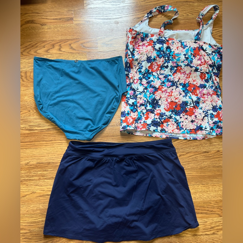 Lands' End Floral Multicolor Tankini Set with Blue and Navy